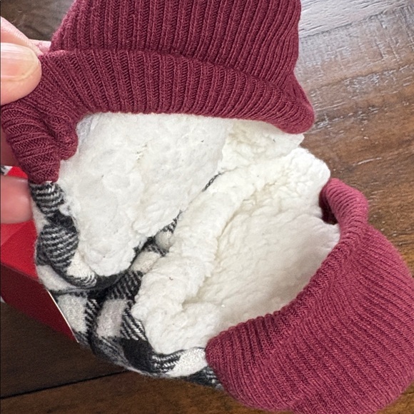 Wondershop Buffalo Plaid Slipper Socks Size S/M NWT - Picture 7 of 8